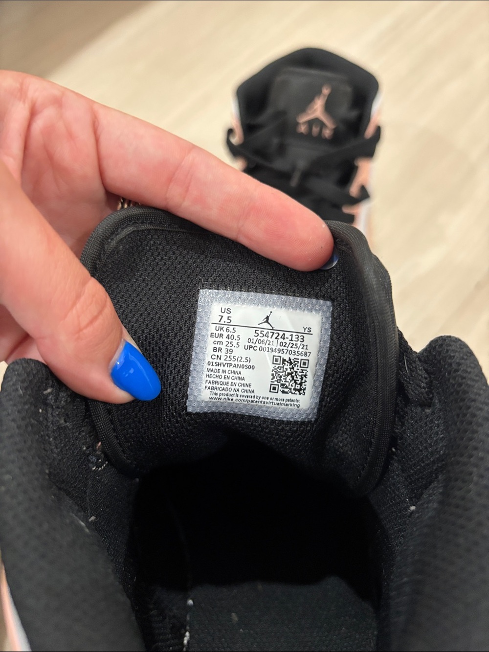 Air Jordan 1 Mid 'Crimson Tint' - Picture 11 of 11